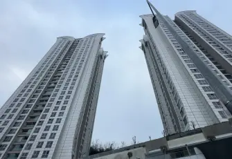 Sarıyer’de şüpheli ölüm: 12 yaşındaki çocuk 30. kattan düşerek hayatını kaybetti