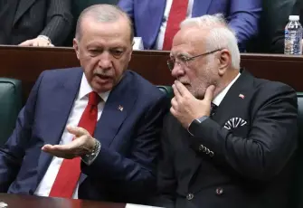 AK Parti'li Mustafa Elitaş erken seçim için tarih verdi