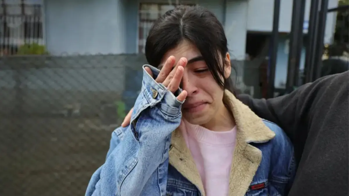 Arkadaşına IBAN’ını kullandıran genç kıza hapis cezası: Gözyaşları içinde teslim oldu haberinin görseli