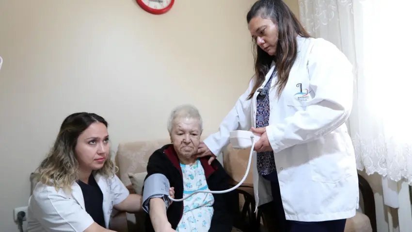 Bayraklı Belediyesi’nden binlerce yurttaşa ücretsiz sağlık hizmeti