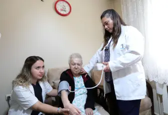 Bayraklı Belediyesi’nden binlerce yurttaşa ücretsiz sağlık hizmeti