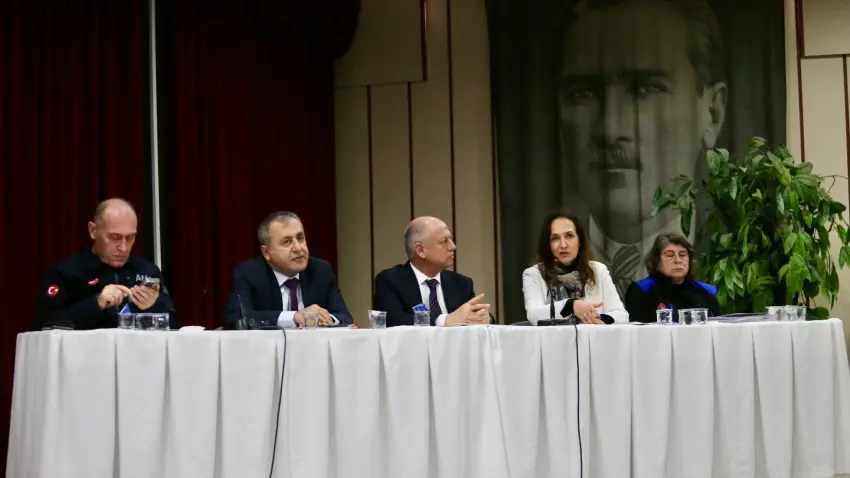 Karşıyaka’da İlçe Afet Müdahale Planı Toplantısı yapıldı