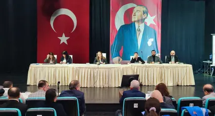 Konak Meclisi'nde asgari ücret tartışması tansiyonu yükseltti 