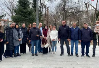 Öğrenci tuvaletinde kamera çıkmıştı: Velilerden görevden alınan okul müdürü için valiyi ziyaret 