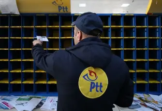 PTT’de ‘20 tonluk posta’ skandalı: 1,5 milyon gönderiyi kağıtçılara satmışlar!