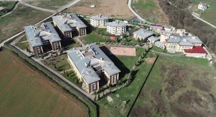 Sakarya'da cezaevinde yangın: 11 hükümlü hastaneye kaldırıldı