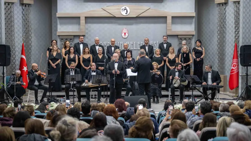 ADD Bornova TSM Korosu “İzmir’in Değerleri” konseriyle sahnedeydi