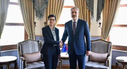 Bakan Fidan, Avrupa Komisyonu Komiseri Kos ile görüştü: Türkiye'nin aday ülke statüsü yeniden teyit edildi