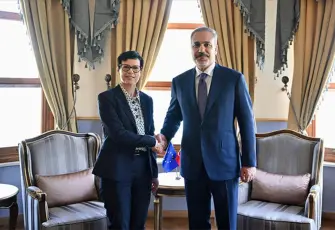 Bakan Fidan, Avrupa Komisyonu Komiseri Kos ile görüştü: Türkiye'nin aday ülke statüsü yeniden teyit edildi