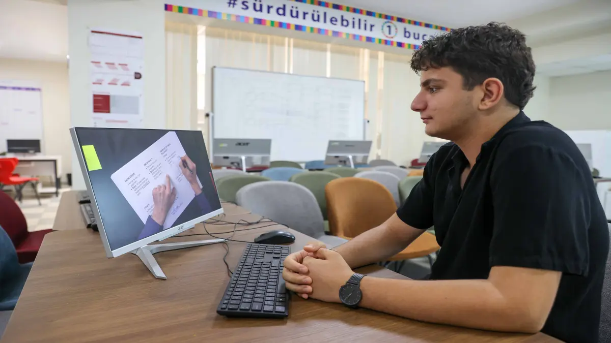 Buca’dan deprem bölgesine eğitim köprüsü: Dijital Dershane Adıyaman’da haberinin görseli