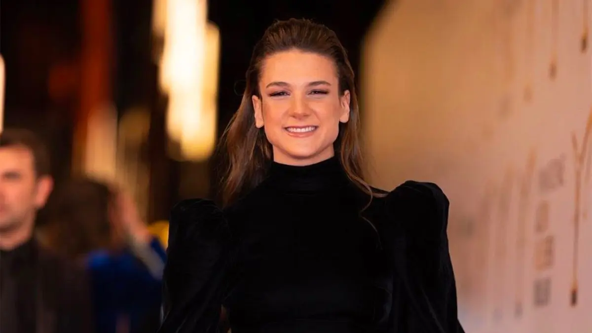 Hakkında yakalama kararı çıkarılmıştı: Nisa Bölükbaşı ABD'den test sonucunu paylaştı! haberinin görseli