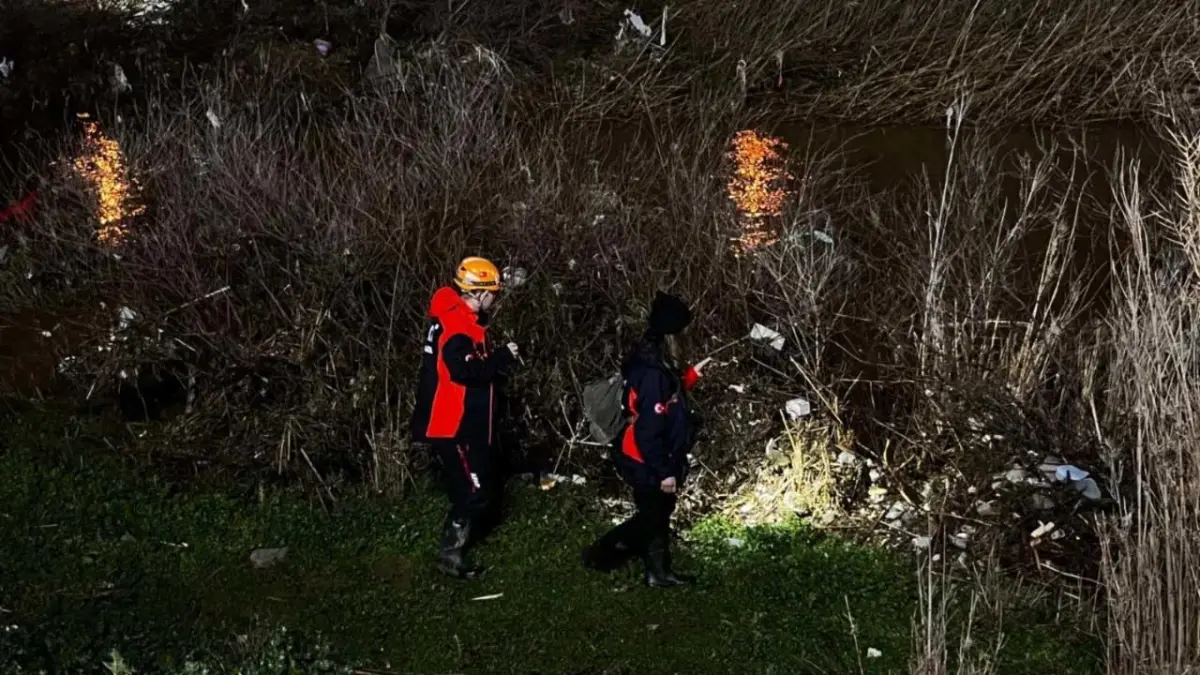 İzmir'de dereye düşen 8 yaşındaki Berivan’ın cansız bedeni bulundu haberinin görseli