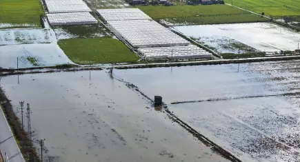 İzmir 6 günde şubat ayı yağış ortalamasını aştı