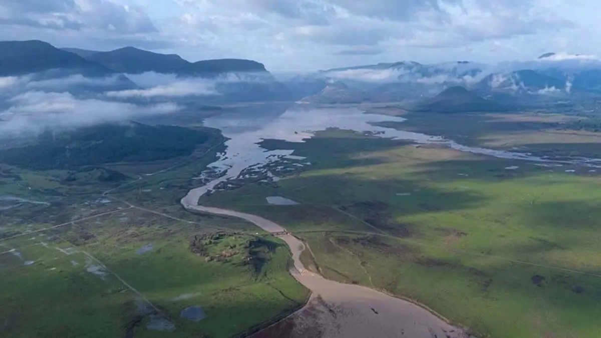 İzmir’de 6 aylık su çilesi bitti:İZSU kesintilerin sona erdiğini duyurdu haberinin görseli