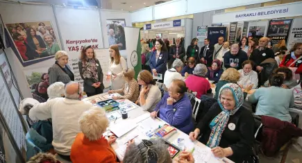 Karşıyaka Belediyesi PAL EXPOCARE Fuarı’nda ileri yaş hizmetlerini tanıttı