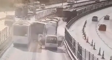 Küçükçekmece’deki ölümlü trafik metrobüs kazasında şoföre tahliye