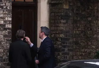 Londra’da Epstein baskınları