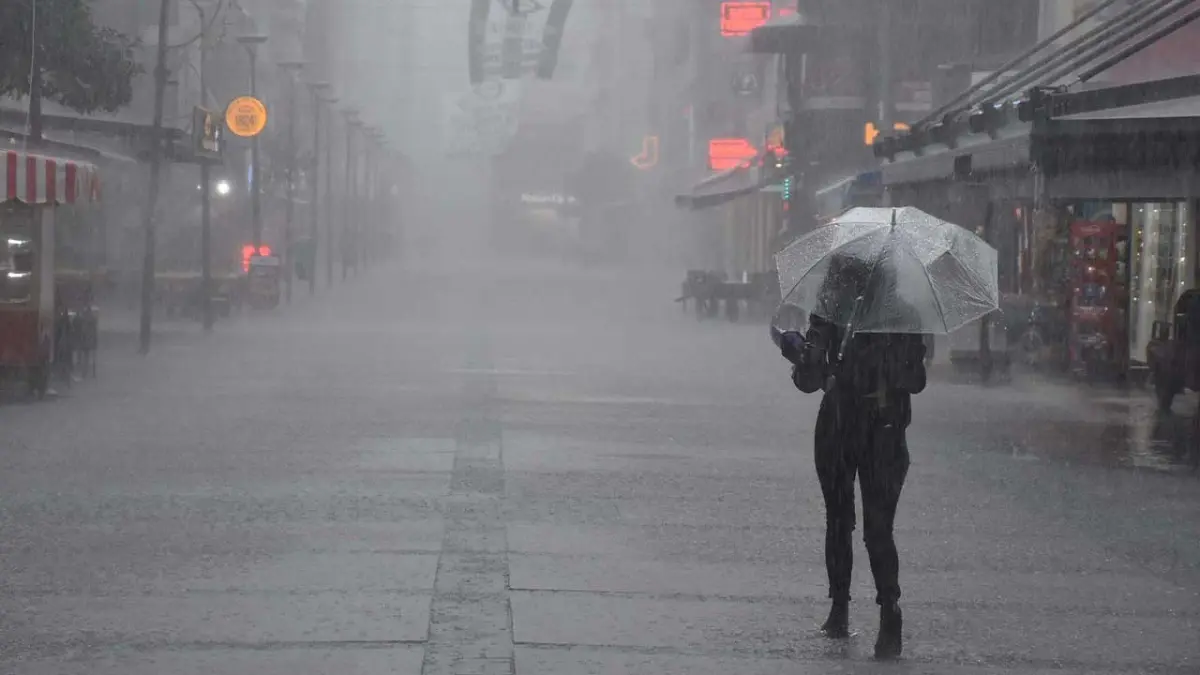 Meteoroloji’den İzmir için sağanak uyarısı haberinin görseli