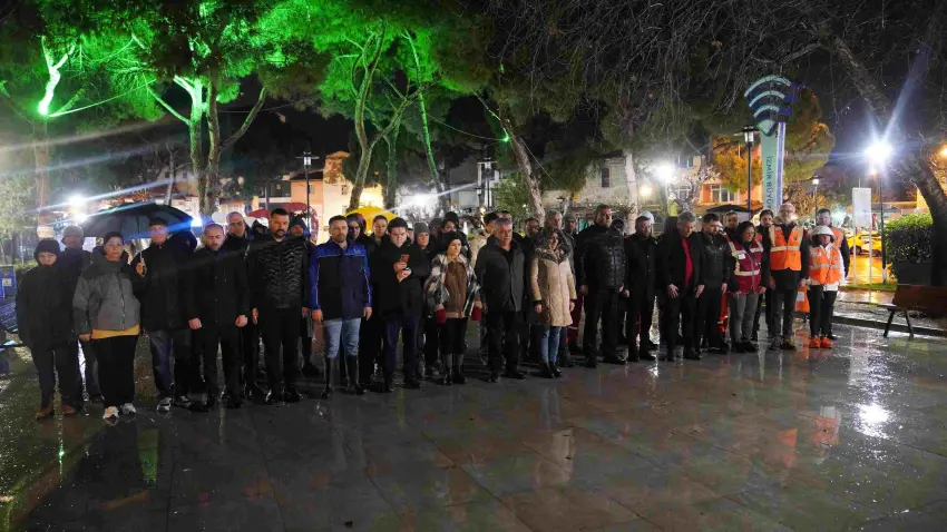 Seferihisar’da 6 Şubat depremleri için duygusal anma