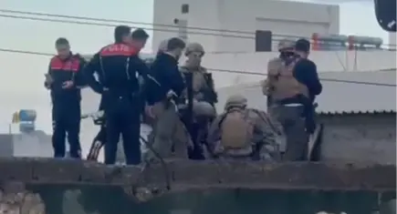 Adana’da dedikodu kavgası: Eski iş yerini tabancayla bastı, 4 kişiyi yaraladı