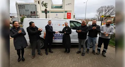 Efes Selçuk Belediyesi’ne Hayvan Ambulansı bağışı