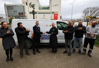 Efes Selçuk Belediyesi’ne Hayvan Ambulansı bağışı