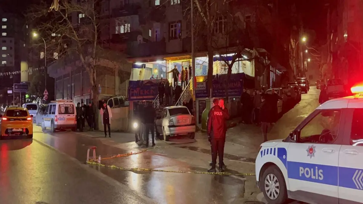 Kahvehane çıkışı pusu: Araçtan ateş açıldı, 2 yaralı! haberinin görseli