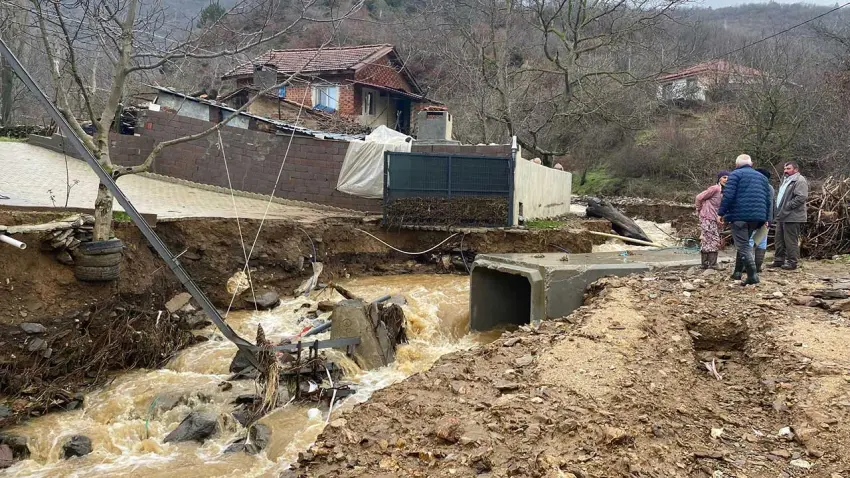 Ödemiş Belediyesi kuvvetli yağışlara karşı teyakkuzda