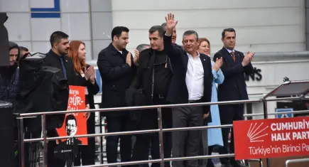 Özgür Özel Niğde’den seslendi: Sandık istiyoruz, erken seçim istiyoruz!