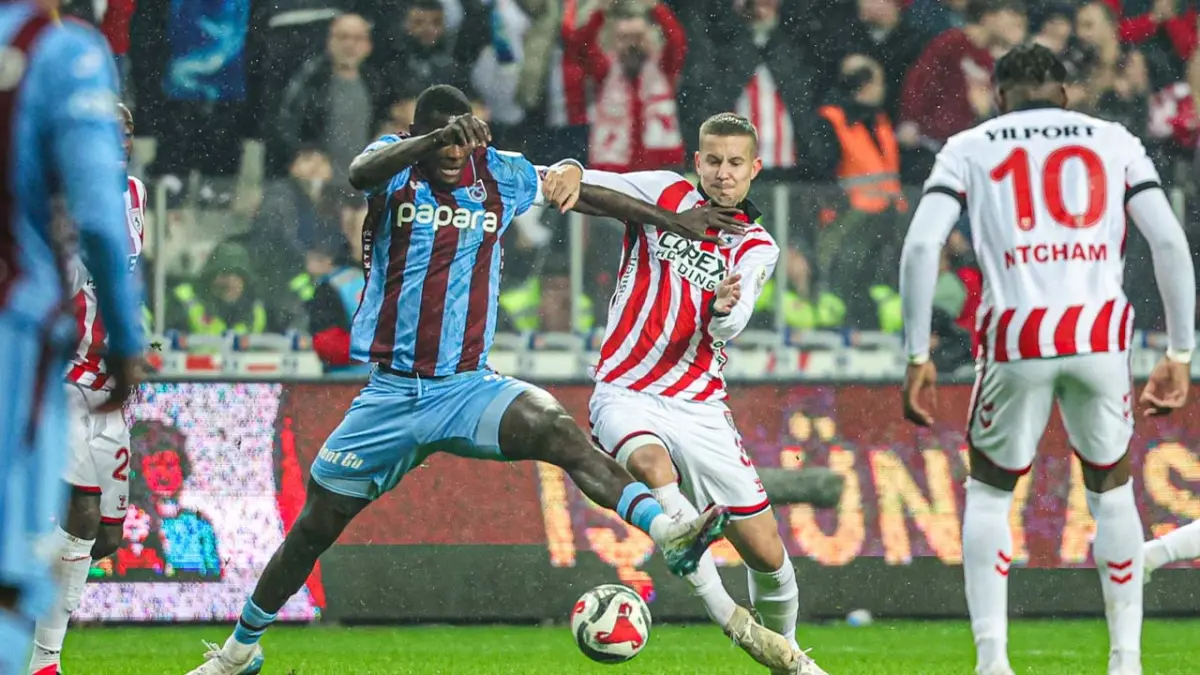 Trabzonspor, Samsun’da farklı kazandı haberinin görseli