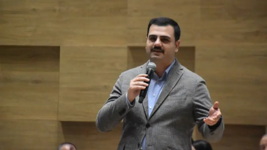 AK Partili İnan'dan Başkan Tugay'a yanıt: Milletvekilimiz kadraj meraklısı değil, hizmet meraklısı