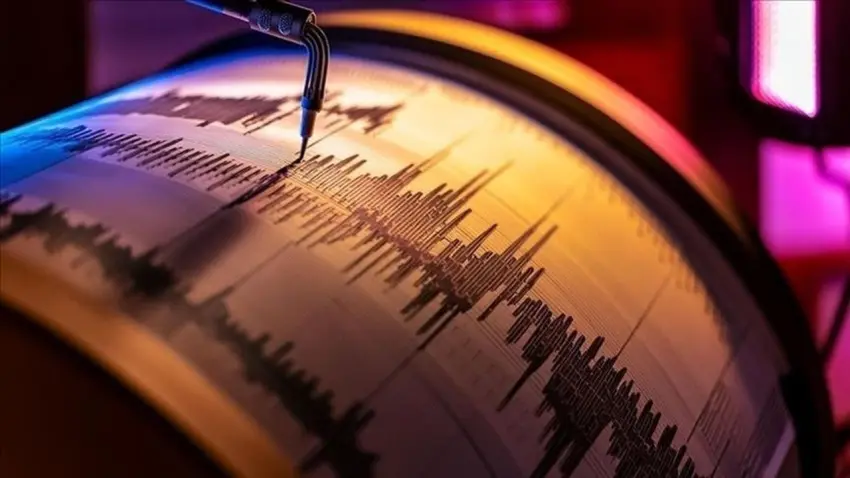 Akdeniz açıklarında gece yarısı deprem