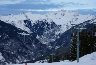 Fransa’da çığ faciası: 2 kayakçı hayatını kaybetti