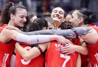 İzmir’de geri dönüş şov: Aras Kargo 3-2 kazandı