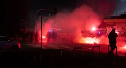 Milano’da Kış Olimpiyatları karşıtı gösteri düzenlendi: Sokaklar savaş alanına döndü!