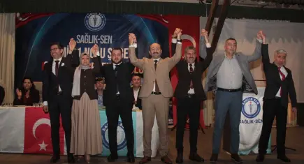 Sağlık-Sen İzmir’de gencer yılmaz dönemi devam ediyor: Delegelerden tam destek!