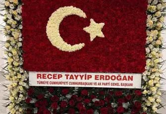 Cumhurbaşkanı Erdoğan’dan MHP’ye anlamlı hediye: 57. yıla özel 57 gül