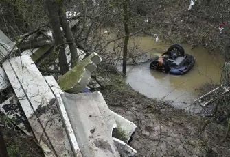 İzmir’de dereye düşen otomobil kazasında firari sürücü yakalandı