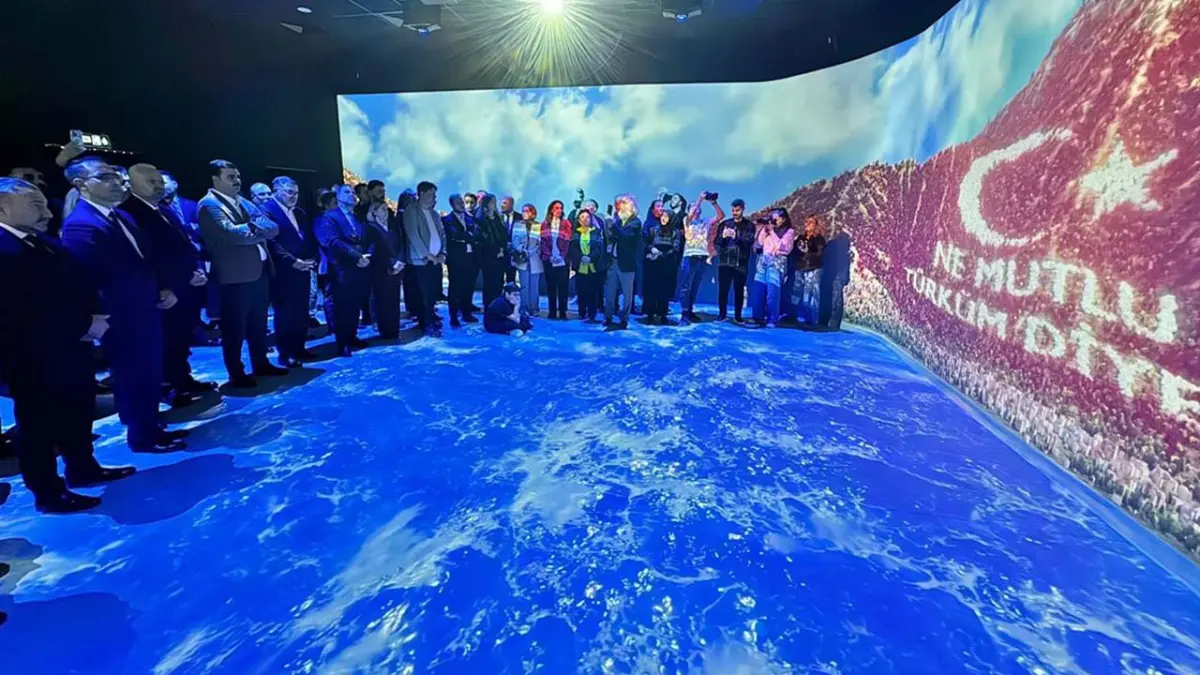 Menemen’de Dijital Deneyim Merkezi’ne yoğun ilgi haberinin görseli