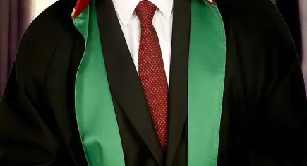 Hakime saldırmaya çalışan avukat gözaltında