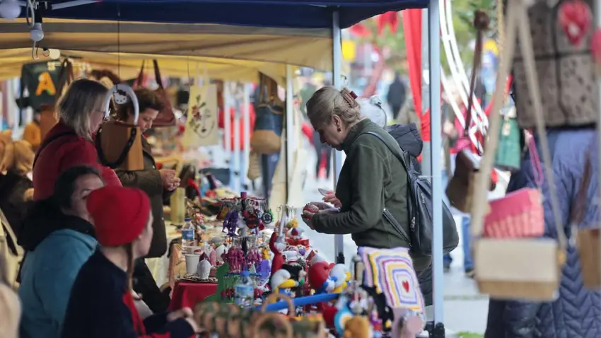 Konak’ın Sevgililer Günü El Emeği Kermesi başladı
