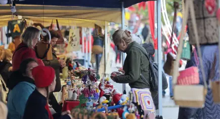 Konak’ın Sevgililer Günü El Emeği Kermesi başladı