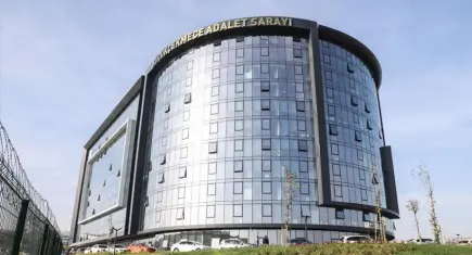 Küçükçekmece Adliyesi’nde hakime saldırı girişimi: Avukat adli kontrolle serbest