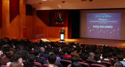 Lise öğrencileri projelerini DEÜ’de sergiliyor