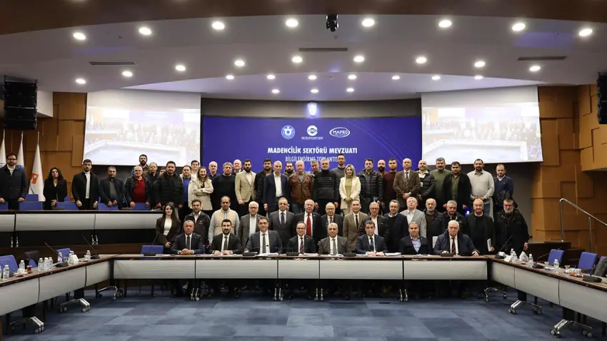 Madencilik sektörü temsilcileri İzmir’de bir araya geldi haberinin görseli