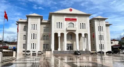 Muğla’da rüşvet soruşturması: Kaymakamın koruma polisi ve şoförü gözaltında