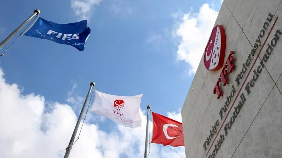 PFDK ceza yağdırdı: Beşiktaş, Fenerbahçe ve Kocaelispor'a para cezası! haberinin görseli