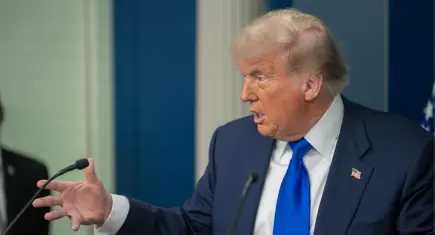 Trump’tan İran’a yeni tehdit: İkinci uçak gemisi yolda