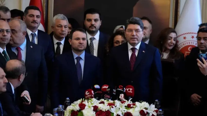 Adalet Bakanlığı’nda Akın Gürlek dönemi: Yargı teşkilatının içinden geliyorum haberinin görseli