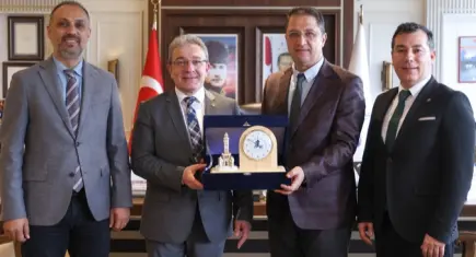 Basın İlan Kurumu İzmir Bölge Müdürü Başeğmez’den DEÜ Rektörü Yılmaz’a ziyaret